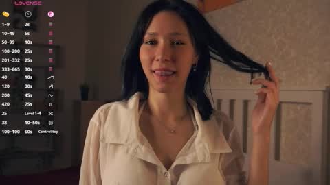 Emma online show from October 11, 2025, 8:18 pm