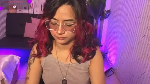 kristen_tay online show from April 13, 2026, 3:23 am