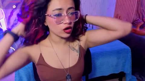kristen_tay online show from May 15, 2026, 3:24 am