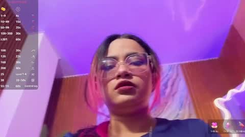 kristen_tay online show from May 31, 2026, 3:04 am