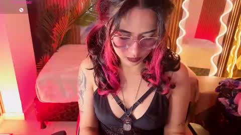 kristen_tay online show from June 11, 2026, 2:53 am