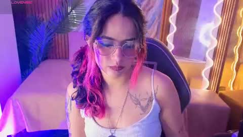 kristen_tay online show from June 12, 2026, 3:05 am
