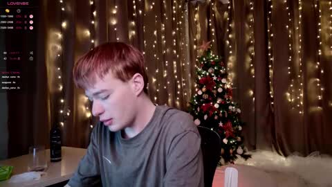 Snapshot of kristenegor chatting on December 19, 2025, 10:28 pm Kristen online show from December 19, 2025, 10:28 pm