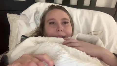 Kristi 3 online show from December 23, 2024, 1:29 am