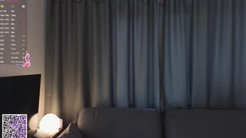 Zara online show from March 25, 2026, 6:19 am