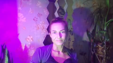 Snapshot of kristinagold44 chatting on January 28, 2025, 4:08 pm Kristina online show from January 28, 2025, 4:08 pm