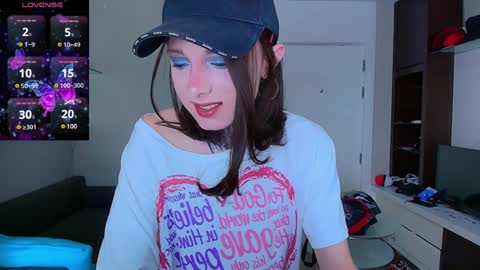 kristina online show from February 6, 2025, 8:39 am