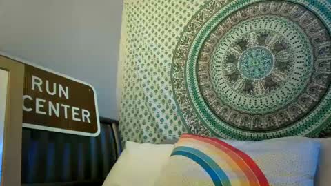 Jay and Kitty online show from October 17, 2025, 8:06 am