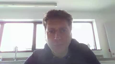 kristof8504 online show from February 14, 2025, 12:47 pm