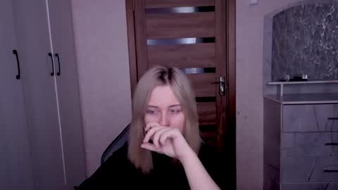 Kristy online show from February 13, 2026, 9:05 am