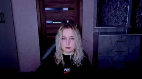 Kristy online show from June 6, 2026, 7:29 pm