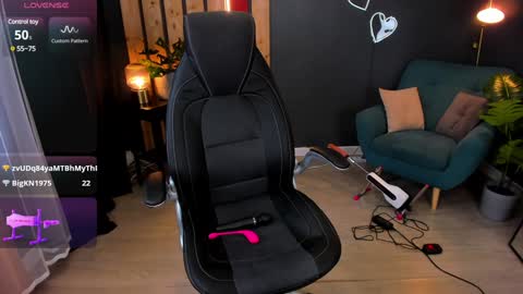 Snapshot of kristy_rayyy chatting on February 6, 2025, 10:26 am Monika online show from February 6, 2025, 10:26 am