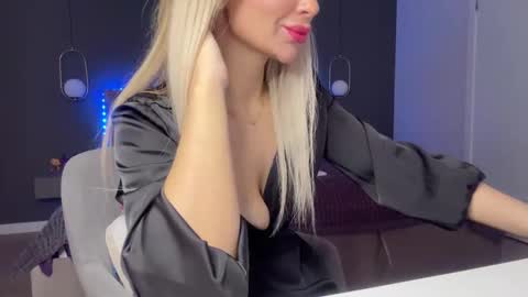 Kristi online show from October 6, 2025, 4:21 am