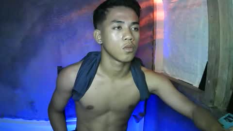 kritthanarkorn online show from October 1, 2025, 1:06 pm