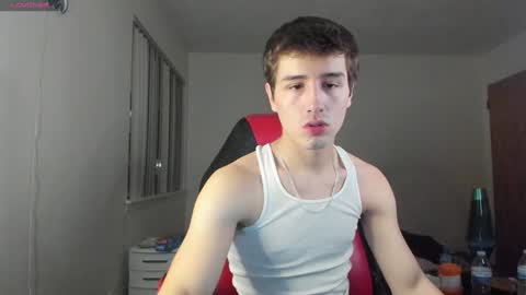 Snapshot of kroddy1985 chatting on December 25, 2024, 12:59 am Brayden Thompson online show from December 25, 2024, 12:59 am