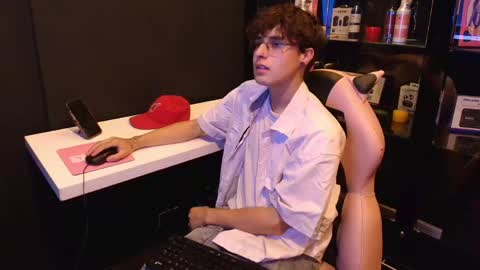 Snapshot of krown_nox chatting on May 25, 2026, 6:58 pm krown_nox online show from May 25, 2026, 6:58 pm