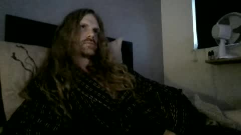 Krullz online show from June 19, 2026, 11:52 pm