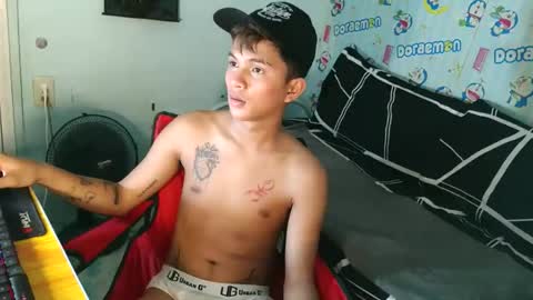 Snapshot of krunoxx chatting on April 4, 2026, 8:01 am clarence online show from April 4, 2026, 8:01 am