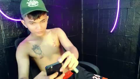 Snapshot of krunoxx chatting on April 9, 2026, 5:51 am clarence online show from April 9, 2026, 5:51 am