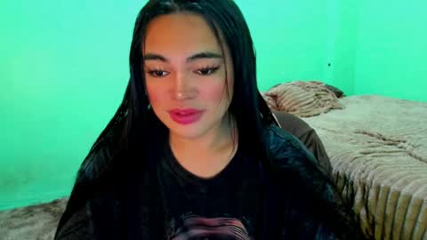 krystal_angel online show from May 16, 2026, 4:42 am