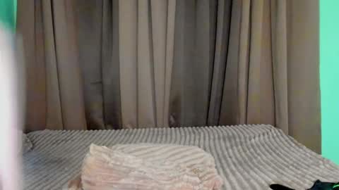 krystal_angel online show from May 24, 2026, 6:18 am