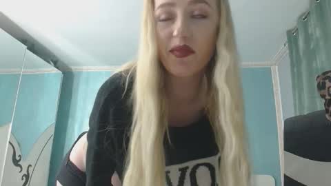 krystal desire online show from January 12, 2026, 7:30 pm