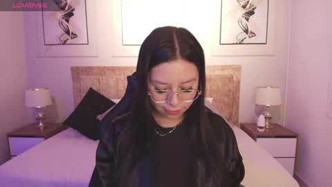 krystal online show from December 22, 2024, 4:17 am