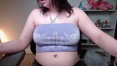 Snapshot of krystalsyxx chatting on March 25, 2026, 4:57 pm Krystal Syx online show from March 25, 2026, 4:57 pm