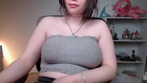 Snapshot of krystalsyxx chatting on March 29, 2026, 5:57 pm Krystal Syx online show from March 29, 2026, 5:57 pm