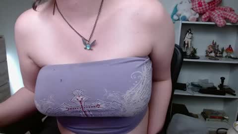 Krystal Syx online show from June 3, 2026, 4:34 pm