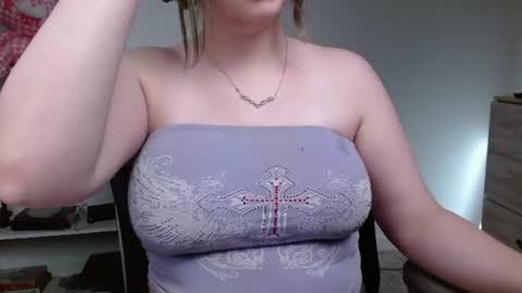 Krystal Syx online show from July 13, 2026, 11:40 pm