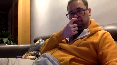 krzysztof1977 online show from February 3, 2026, 10:26 pm