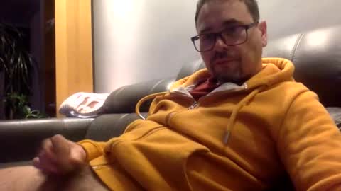 krzysztof1977 online show from April 10, 2026, 8:57 pm