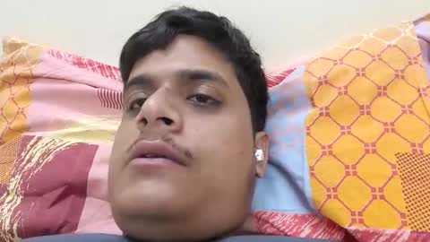 Snapshot of ks976sexy2 chatting on December 19, 2025, 5:53 pm ks976sexy2 online show from December 19, 2025, 5:53 pm