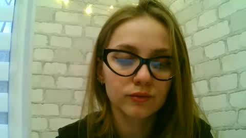 ksyu_nya online show from December 16, 2025, 7:24 am