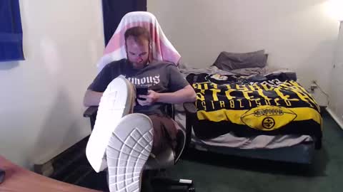 Kuggy online show from April 9, 2026, 10:04 pm