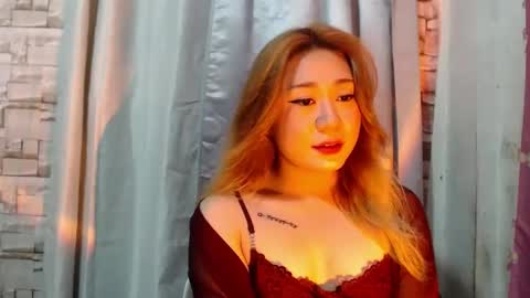 kuntiex online show from February 8, 2025, 9:46 am