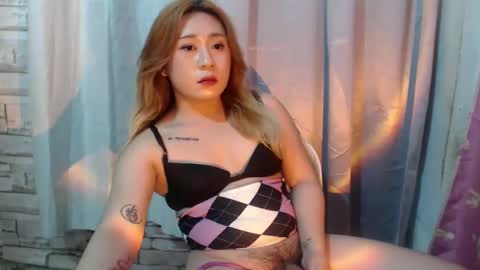 kuntiex online show from February 16, 2025, 12:52 am