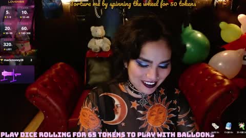 Snapshot of kureiji_fetish chatting on January 28, 2025, 5:11 am Fetiche Woman online show from January 28, 2025, 5:11 am