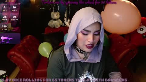 Snapshot of kureiji_fetish chatting on January 29, 2025, 6:01 am Fetiche Woman online show from January 29, 2025, 6:01 am