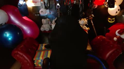 Snapshot of kureiji_fetish chatting on October 10, 2025, 10:42 pm Fetiche Woman online show from October 10, 2025, 10:42 pm