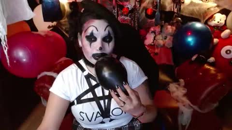 Snapshot of kureiji_fetish chatting on October 18, 2025, 9:04 pm Fetiche Woman online show from October 18, 2025, 9:04 pm