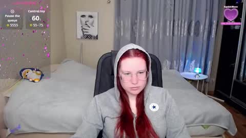 kuri_u online show from February 22, 2026, 9:41 am