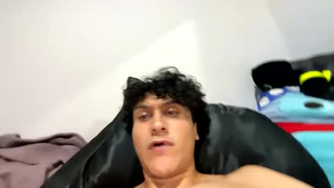 kurlz5stard online show from October 8, 2025, 1:36 am