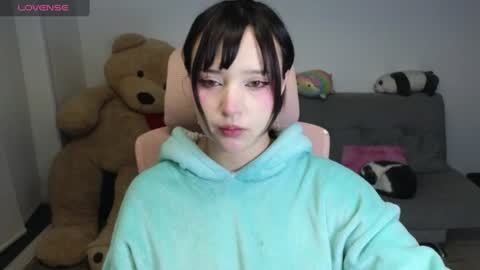 Snapshot of kurochan420 chatting on July 2, 2026, 2:33 am Andy online show from July 2, 2026, 2:33 am