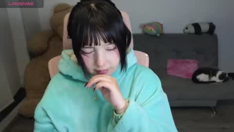 Snapshot of kurochan420 chatting on July 2, 2026, 3:23 am Andy online show from July 2, 2026, 3:23 am