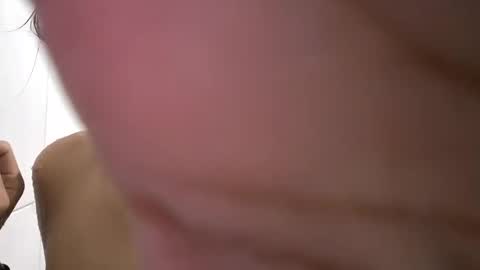 Snapshot of kuromi_less chatting on January 16, 2025, 1:27 am Kuromi Less online show from January 16, 2025, 1:27 am