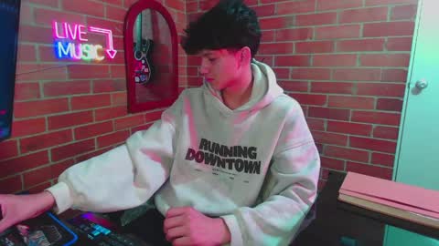 JASON online show from April 29, 2026, 4:49 am