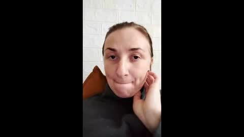 Snapshot of kusia032132 chatting on December 17, 2025, 7:47 am kusia032132 online show from December 17, 2025, 7:47 am