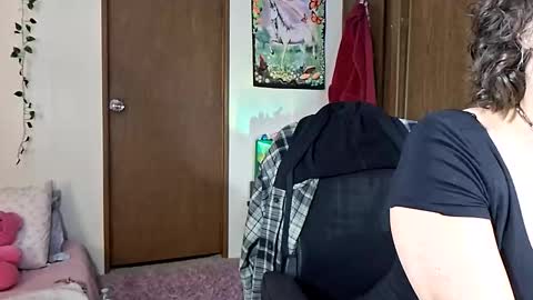 Snapshot of kusshy33 chatting on December 2, 2025, 2:06 am kusshy33 online show from December 2, 2025, 2:06 am